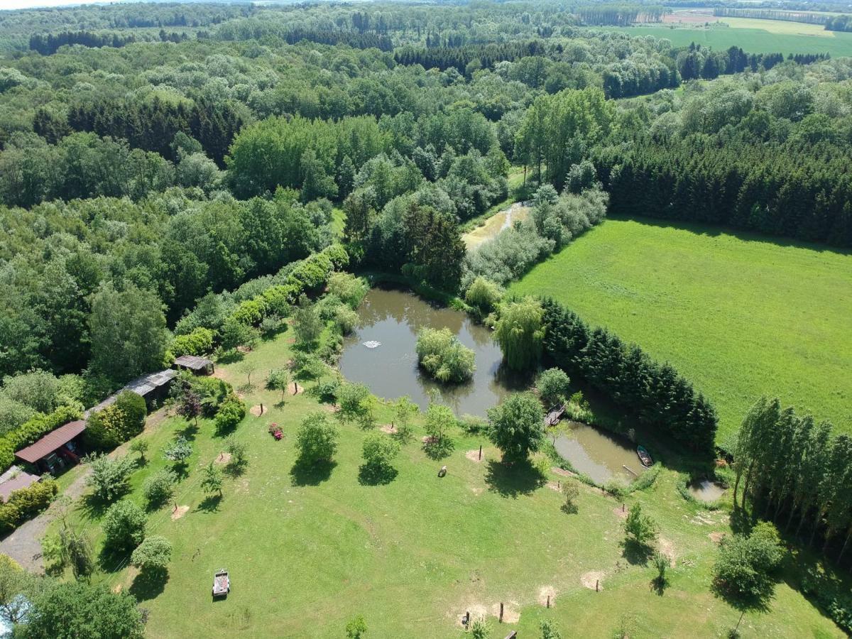Florennes Gite Neuf 150 M2 Devant Un Grand Lac Prive De 2 Hectares Poissonneux Au Milieu Des Bois Zewnętrze zdjęcie