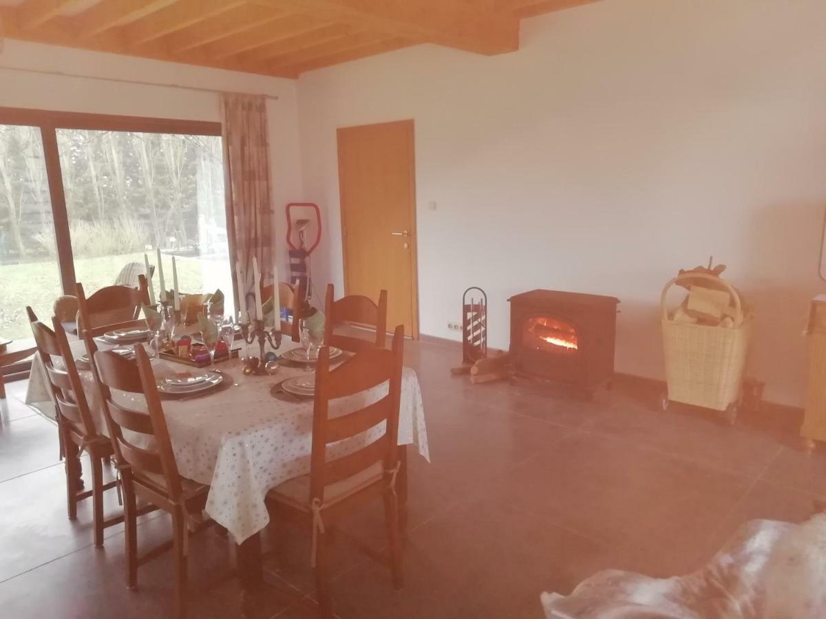 Florennes Gite Neuf 150 M2 Devant Un Grand Lac Prive De 2 Hectares Poissonneux Au Milieu Des Bois Zewnętrze zdjęcie